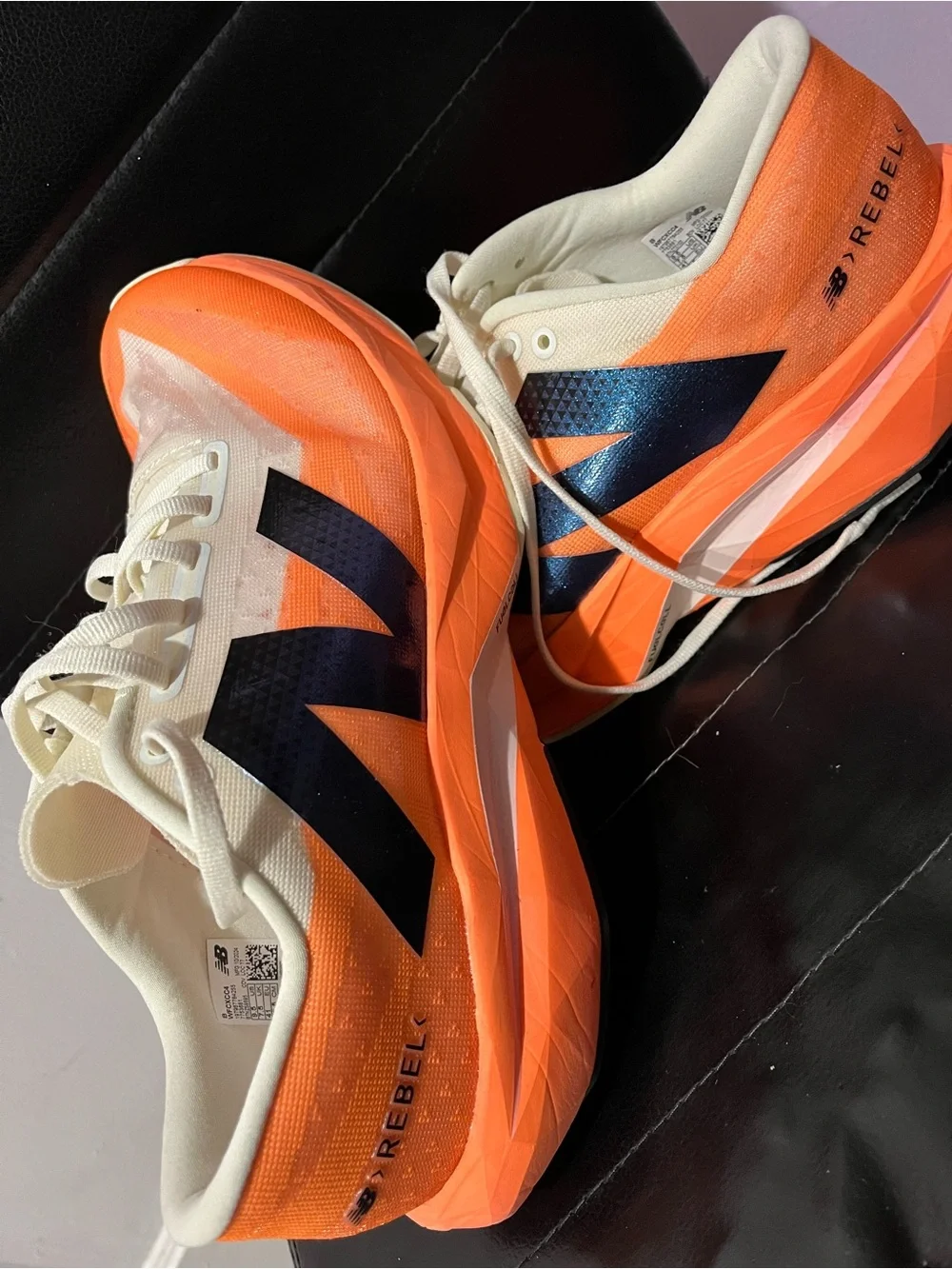 New Balance fuel cell unisex Orange
